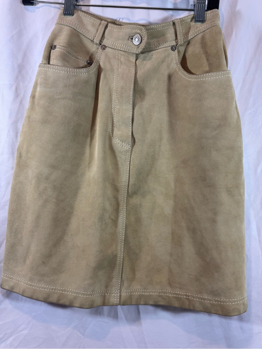 Gucci Suede A-Line Skirt in Beige - Women 38